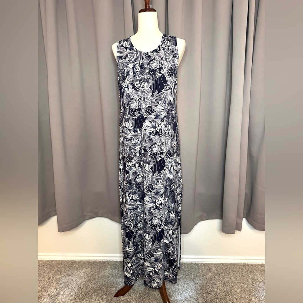 NY Collection Navy Blue and White Floral Sleeveless Maxi Dress Size L